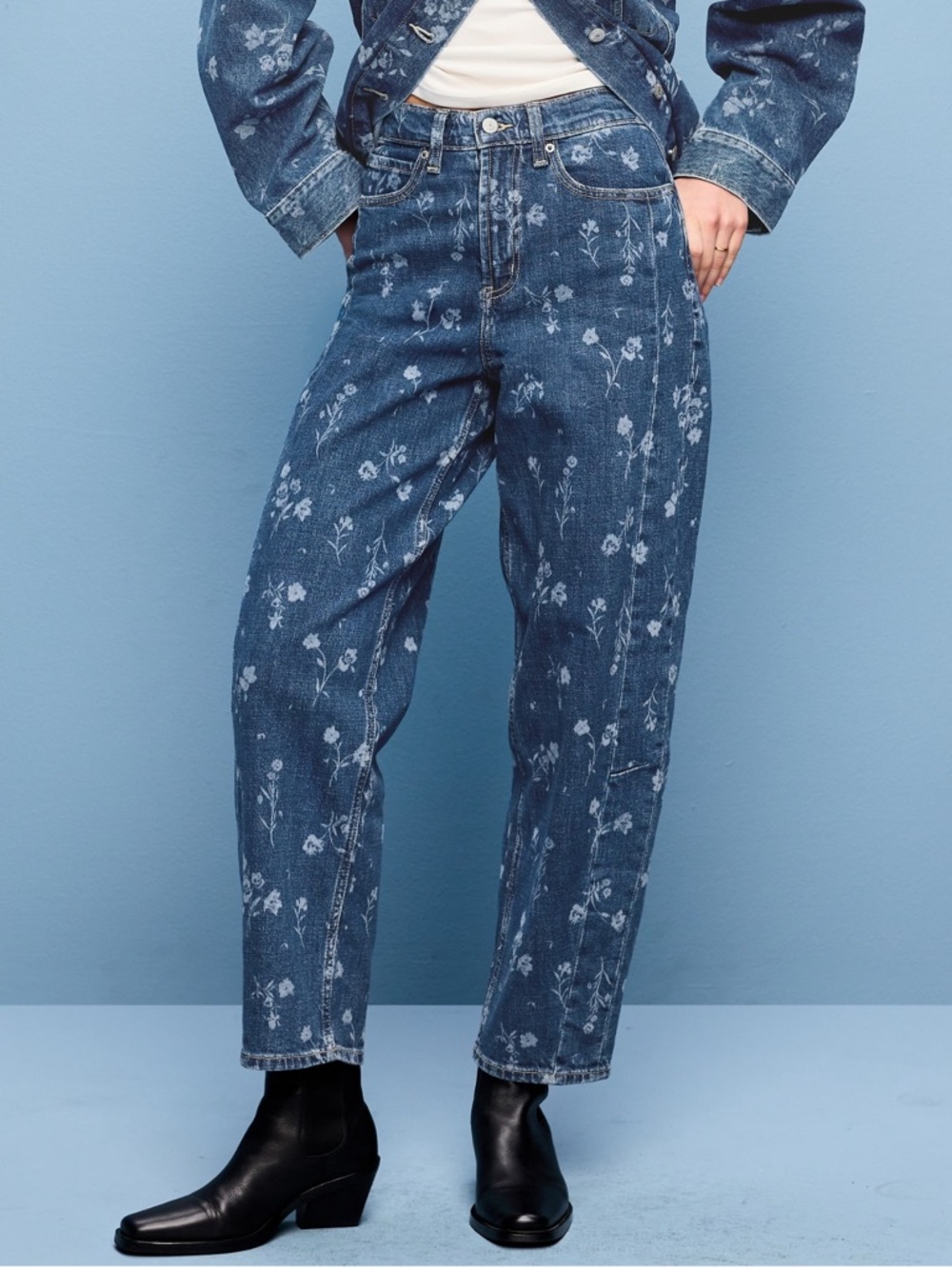 Old Navy floral barrel jean